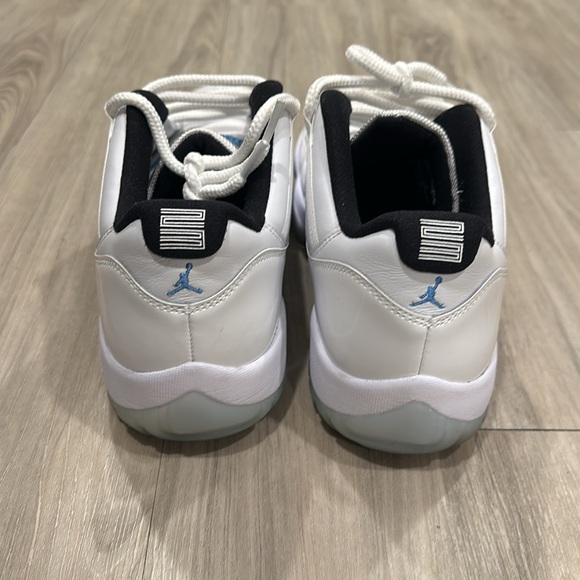 Jordan 11 Low Legend Blue Size 12 - Picture 3 of 6